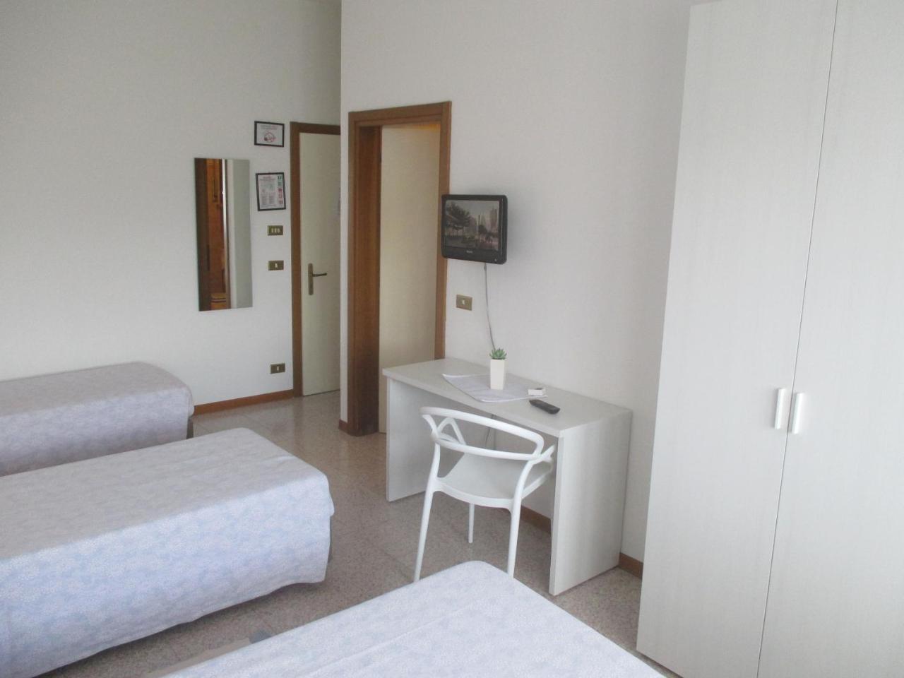 Hotel O'Scugnizzo 2 Belluno Extérieur photo